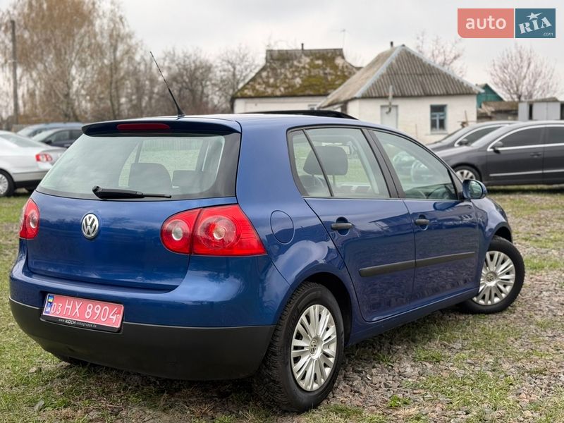Хэтчбек Volkswagen Golf 2006 в Березане