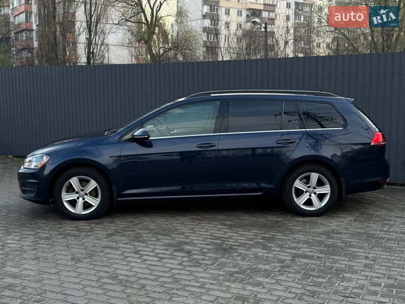 Универсал Volkswagen Golf 2015 в Киеве