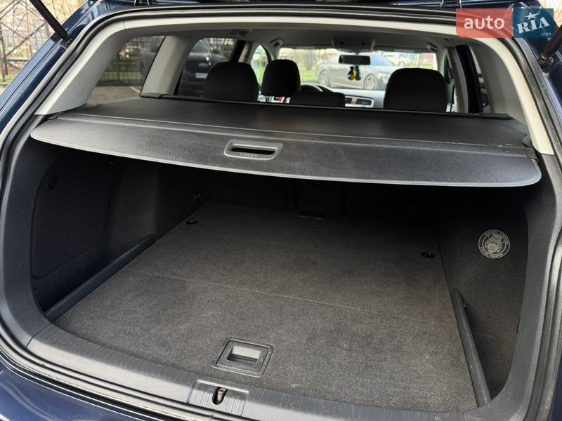 Универсал Volkswagen Golf 2015 в Киеве