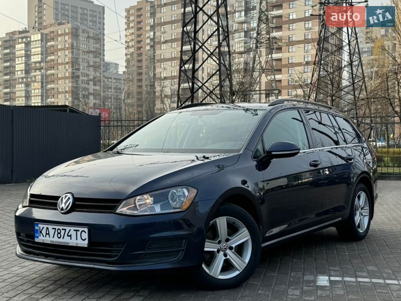 Универсал Volkswagen Golf 2015 в Киеве