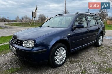 Универсал Volkswagen Golf 2002 в Кобеляках