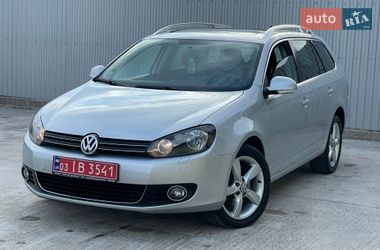 Універсал Volkswagen Golf 2011 в Сарнах
