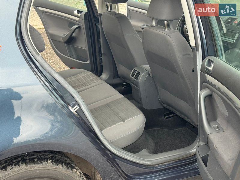 Хэтчбек Volkswagen Golf 2007 в Ахтырке фото 28 Хэтчбек Volkswagen Golf 2007 в Ахтырке