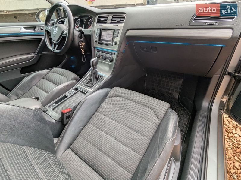 Универсал Volkswagen Golf 2014 в Обухове