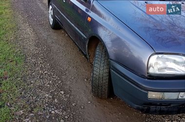 Хэтчбек Volkswagen Golf 1994 в Одессе