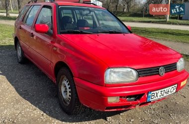 Універсал Volkswagen Golf 1998 в Новій Ушиці