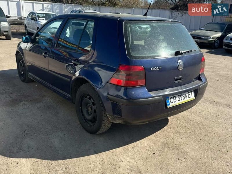 Volkswagen Golf 2000