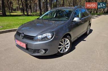 Універсал Volkswagen Golf 2009 в Чернігові