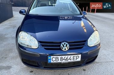 Хэтчбек Volkswagen Golf 2005 в Киеве