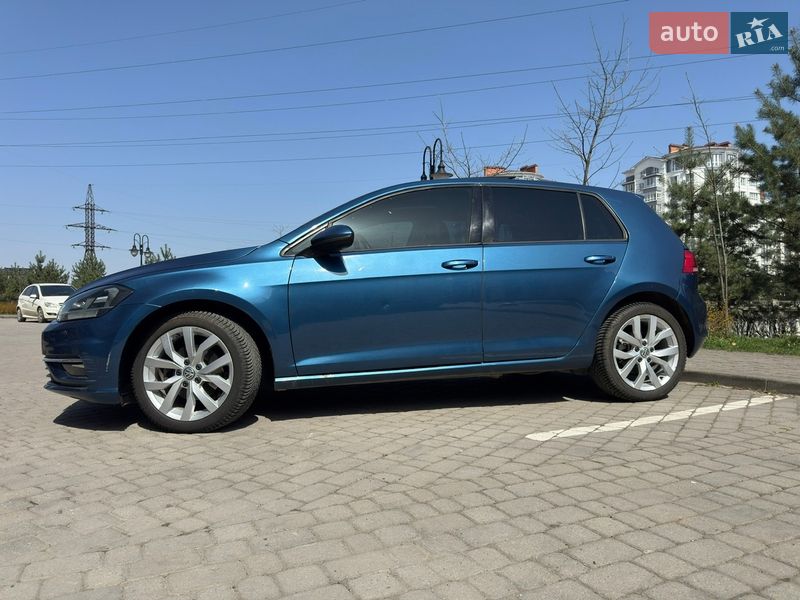 Хэтчбек Volkswagen Golf 2019 в Ивано-Франковске