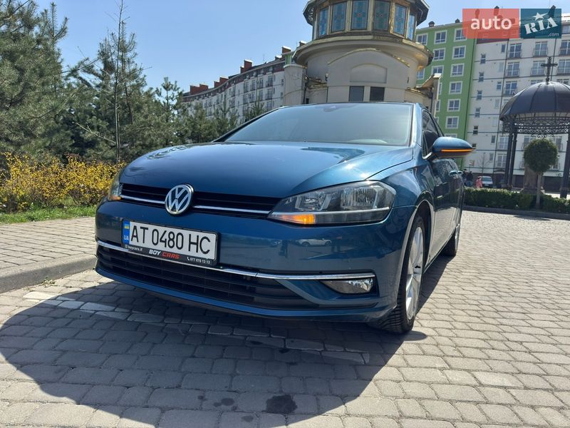 Хэтчбек Volkswagen Golf 2019 в Ивано-Франковске