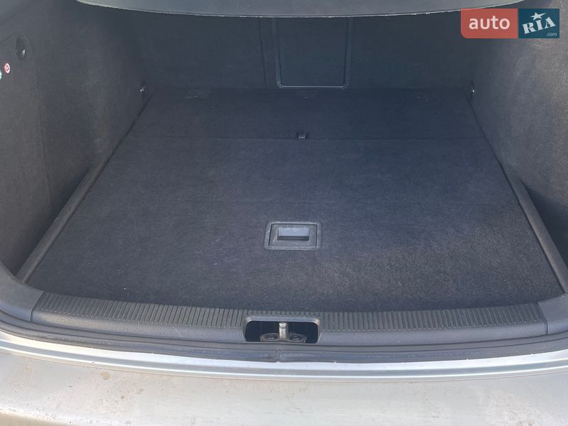 Универсал Volkswagen Golf 2010 в Виннице