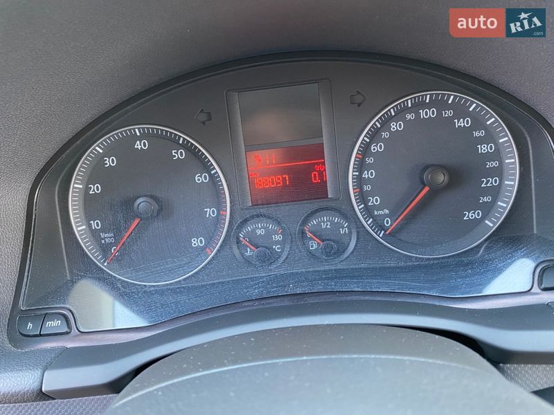 Хэтчбек Volkswagen Golf 2004 в Луцке