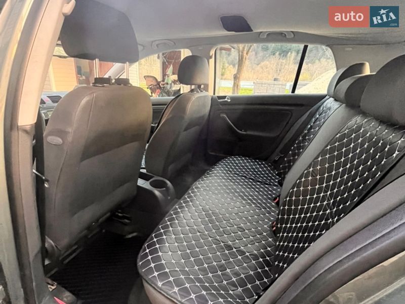 Хэтчбек Volkswagen Golf 2003 в Верховине