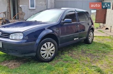 Хетчбек Volkswagen Golf 2001 в Стрию