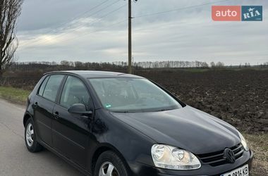 Хетчбек Volkswagen Golf 2004 в Вінниці