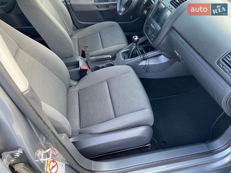 Хэтчбек Volkswagen Golf 2007 в Корсуне-Шевченковском