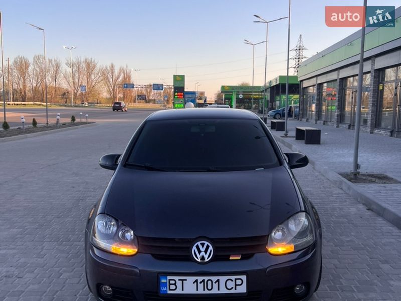Volkswagen Golf 2004