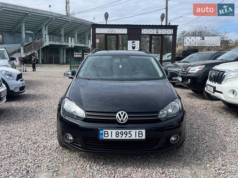 Универсал Volkswagen Golf 2010 в Полтаве