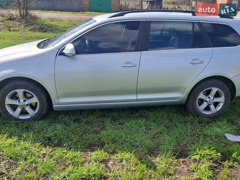 Универсал Volkswagen Golf 2009 в Барвенкове