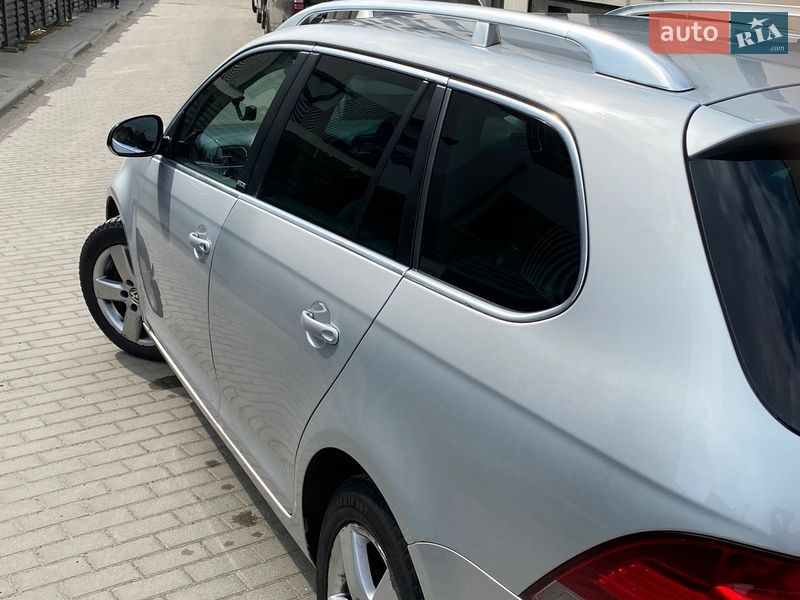 Универсал Volkswagen Golf 2012 в Львове