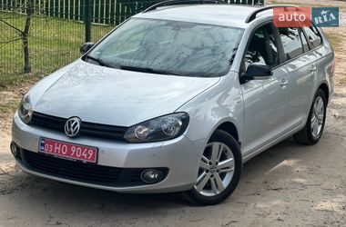 Универсал Volkswagen Golf 2012 в Дубно