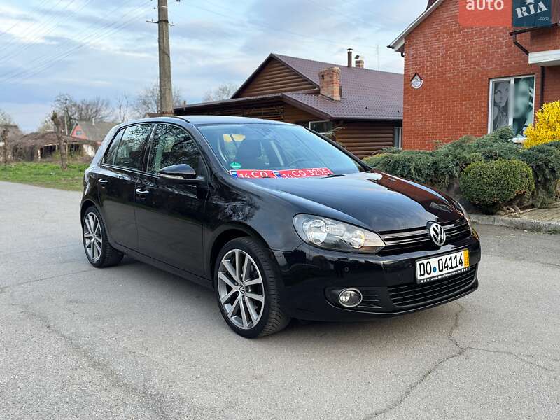 Хэтчбек Volkswagen Golf 2009 в Умани