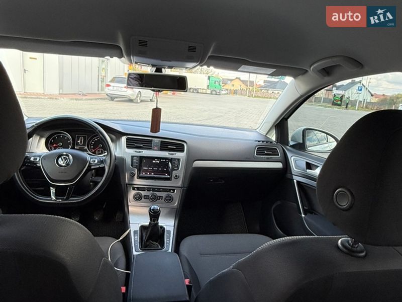 Универсал Volkswagen Golf 2014 в Луцке