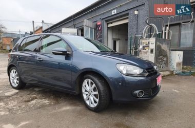 Хэтчбек Volkswagen Golf 2010 в Виннице
