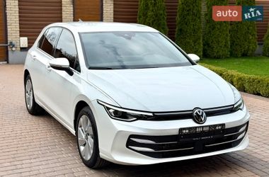 Хетчбек Volkswagen Golf 2024 в Києві