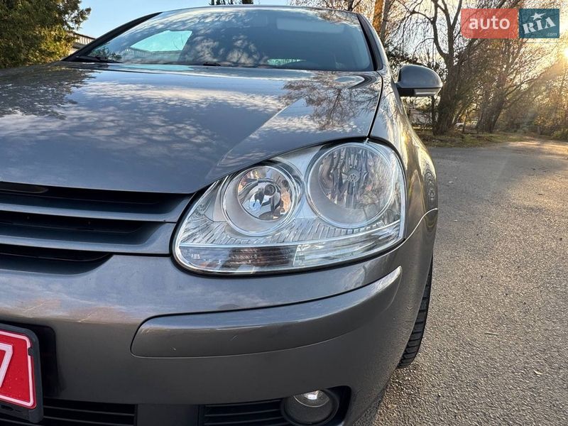 Хэтчбек Volkswagen Golf 2007 в Надворной