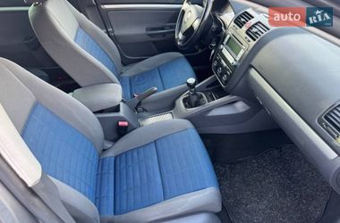 Хэтчбек Volkswagen Golf 2007 в Надворной