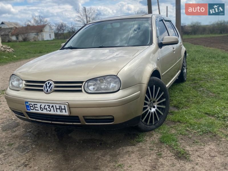 Volkswagen Golf 2003