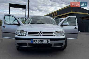 Хэтчбек Volkswagen Golf 2003 в Ирпене