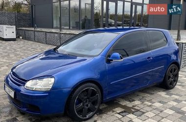 Хэтчбек Volkswagen Golf 2005 в Харькове