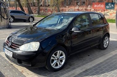 Хэтчбек Volkswagen Golf 2004 в Кропивницком