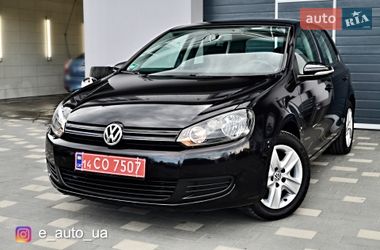 Хетчбек Volkswagen Golf 2009 в Дрогобичі