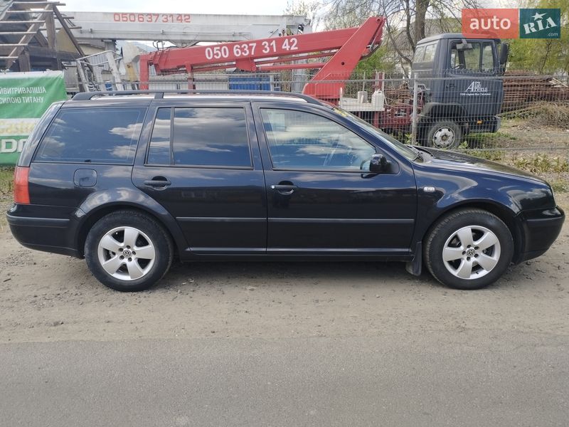 Volkswagen Golf 2000