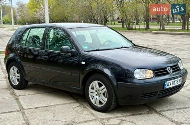 Хетчбек Volkswagen Golf 2002 в Харкові