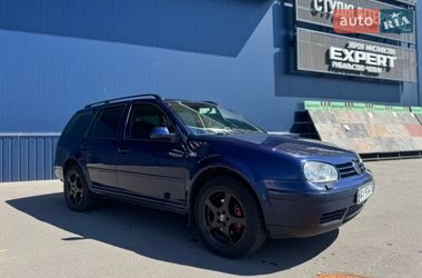 Универсал Volkswagen Golf 2000 в Киеве
