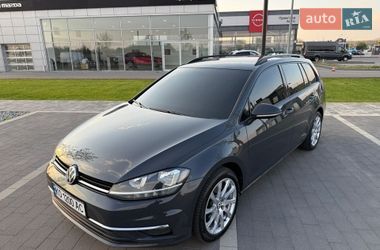 Универсал Volkswagen Golf 2017 в Мукачево