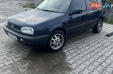 Хетчбек Volkswagen Golf 1993 в Дрогобичі