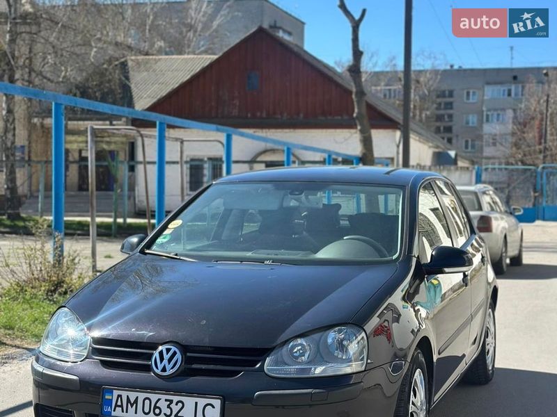 Volkswagen Golf 2004
