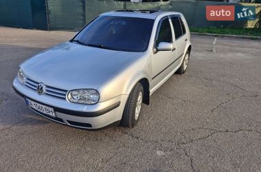 Хетчбек Volkswagen Golf 2001 в Умані