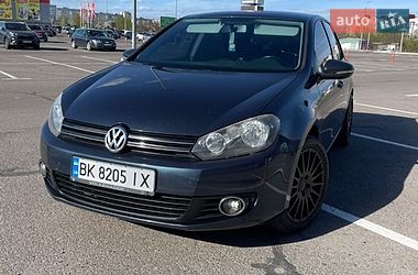 Хэтчбек Volkswagen Golf 2009 в Ровно