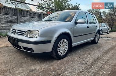 Хэтчбек Volkswagen Golf 2003 в Запорожье