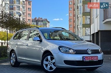 Універсал Volkswagen Golf 2011 в Івано-Франківську