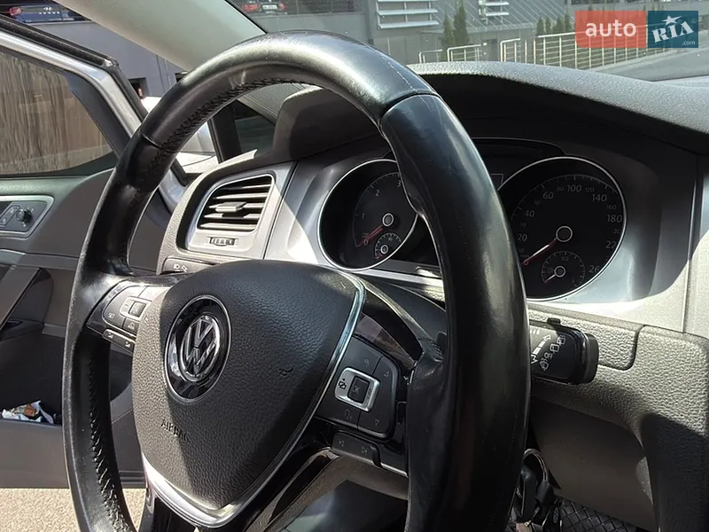 Volkswagen Golf 2015 VIN WVWZZZAUZGP503968 фото оголошення 3 з 45