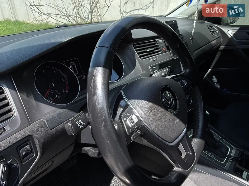 Volkswagen Golf 2015 VIN WVWZZZAUZGP503968 фото оголошення 4 з 45