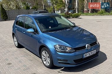 Хэтчбек Volkswagen Golf 2015 в Запорожье